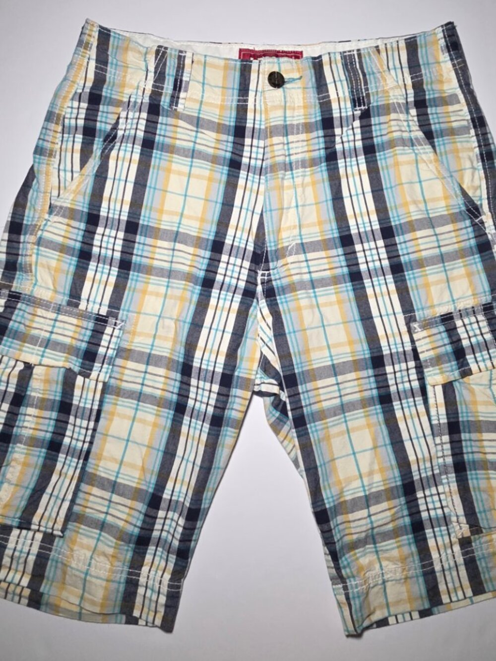 Levi Mens Blue and White Plaid 6 Pocket Cargo Shorts Size = W32